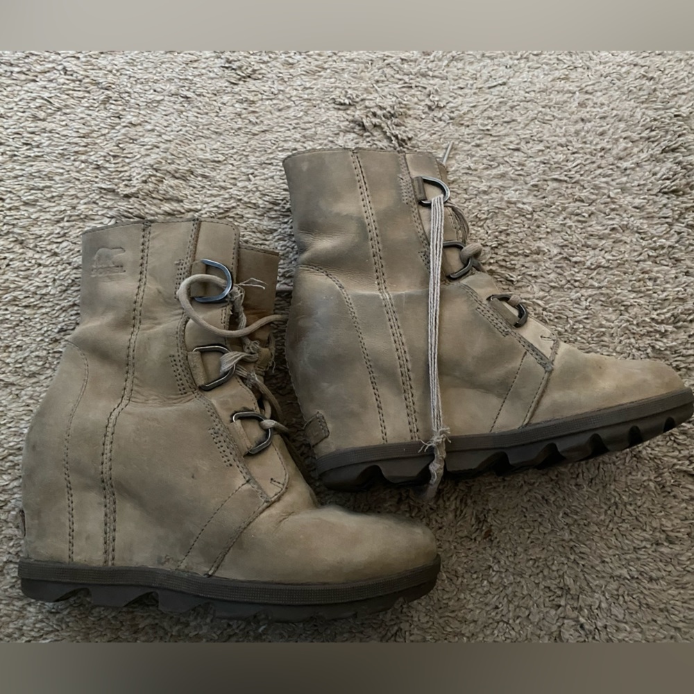 Sorel Joan or Arctic Wedge